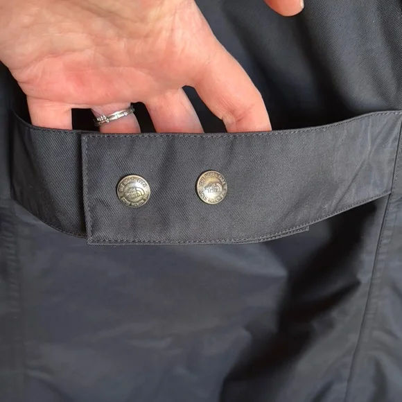 EUC The North Face Black Ski Jacket with Hood and Water-Resistant Shell XL - Picture 4 of 15